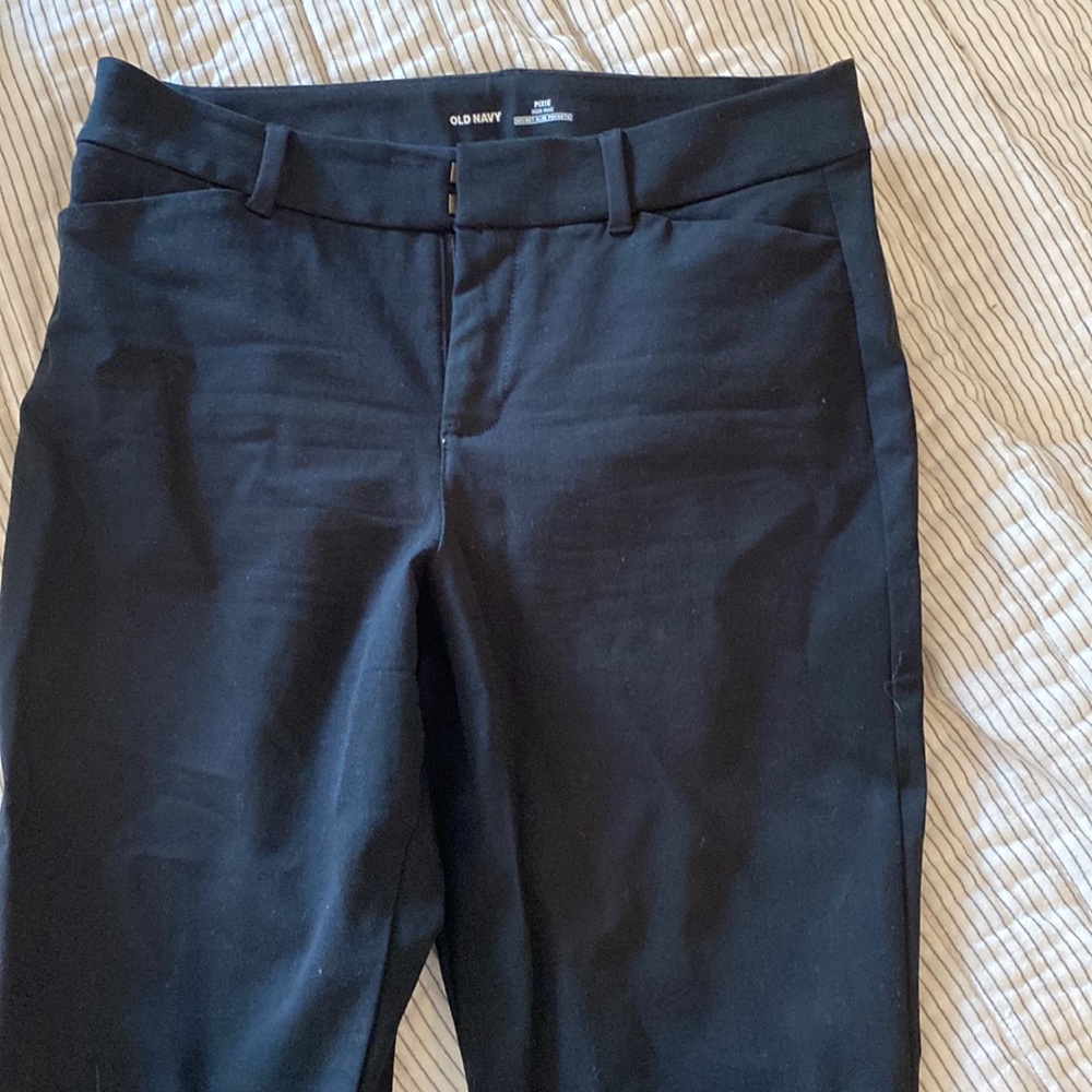 Old Navy Black High-Rise Pixie Pant